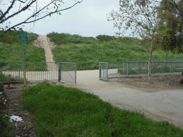South End of DeForest Park and East Levee of LA River